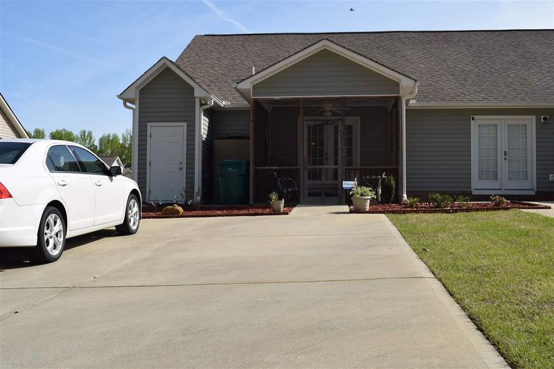 609 Winding Wood Dr, Clayton, NC 27520