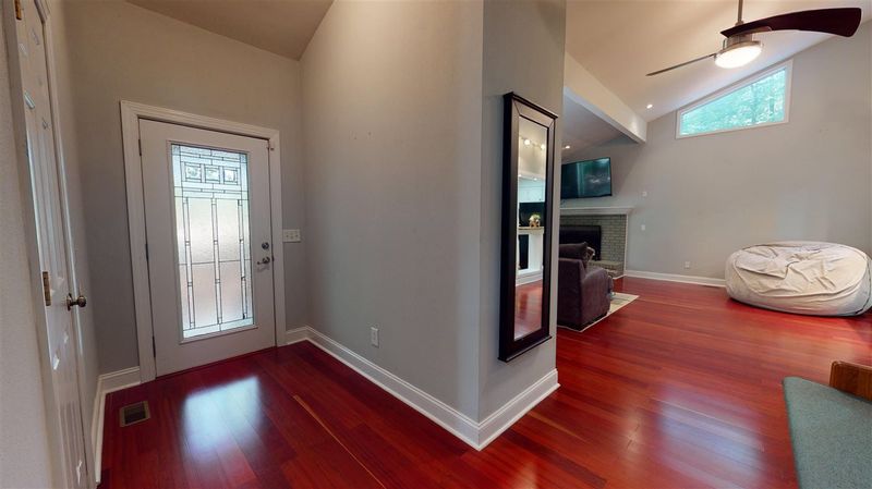 6094 Dunes Dr, Sanford, NC 27332