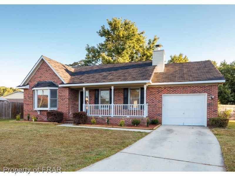 6094 Jonathan Ct, Fayetteville, NC 28314