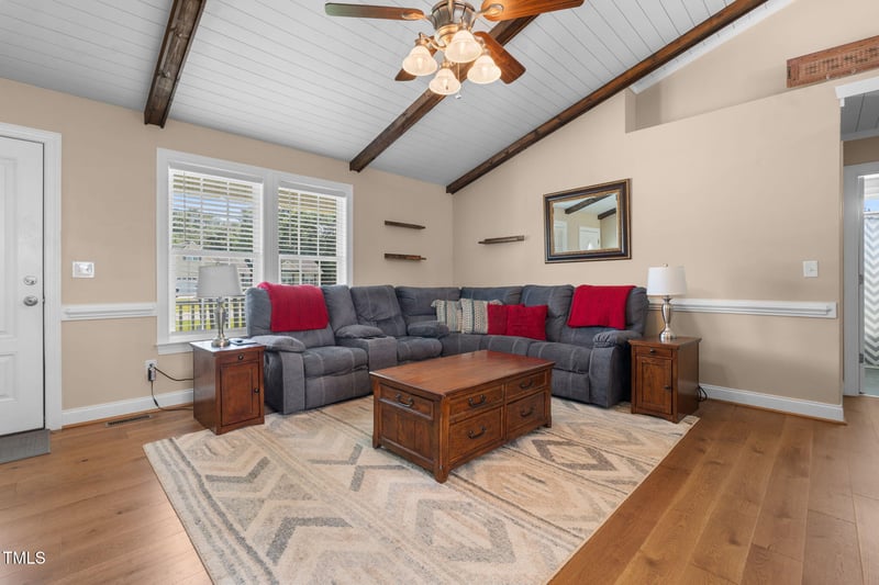 61 Beasley Estates Dr, Benson, NC 27504