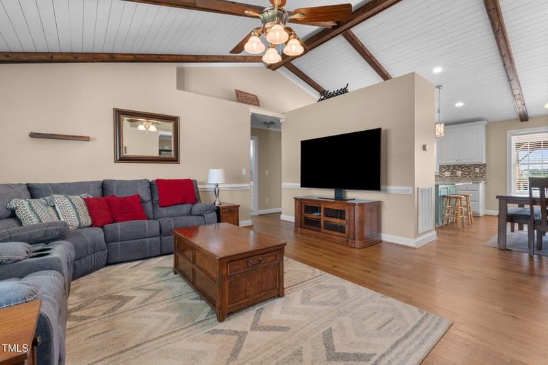 61 Beasley Estates Dr, Benson, NC 27504