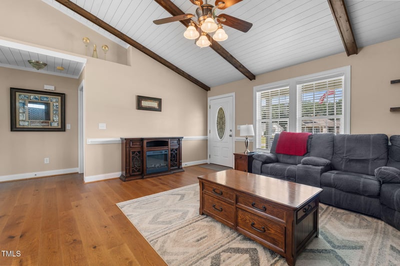 61 Beasley Estates Dr, Benson, NC 27504