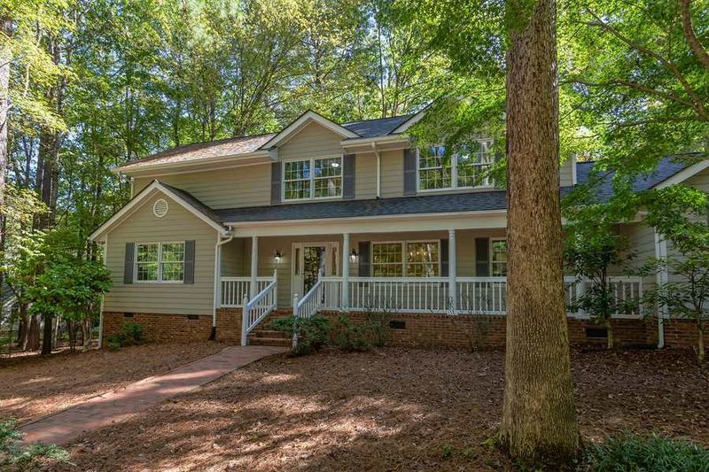 61 Cedar Hills Cir, Chapel Hill, NC 27514