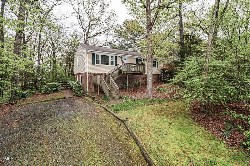 61 Chatham Glen Dr, Durham, NC 27713