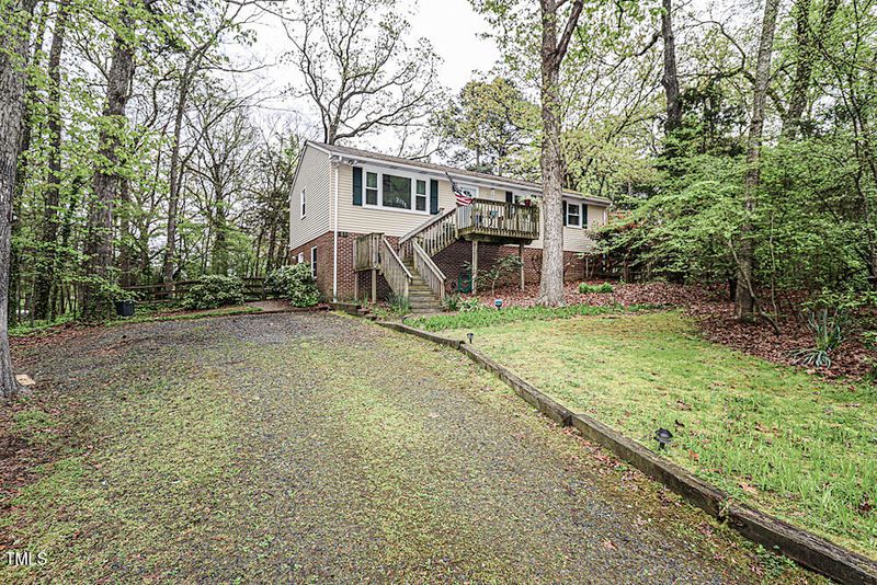 61 Chatham Glen Dr, Durham, NC 27713