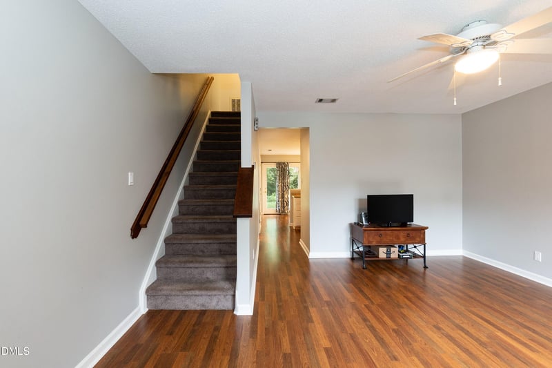 61 Crystal Oaks Ct, Durham, NC 27707