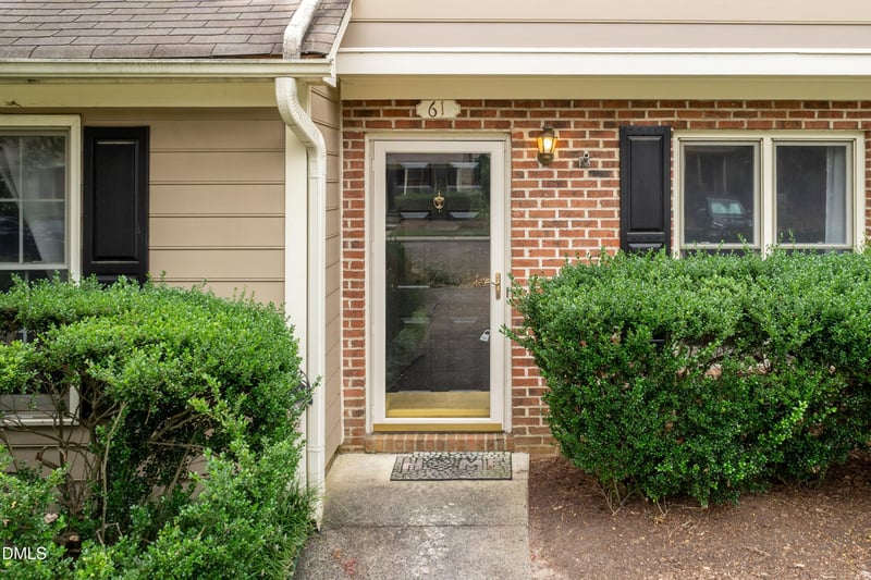 61 Crystal Oaks Ct, Durham, NC 27707