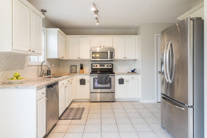 61 Elvis Dr, Garner, NC 27529