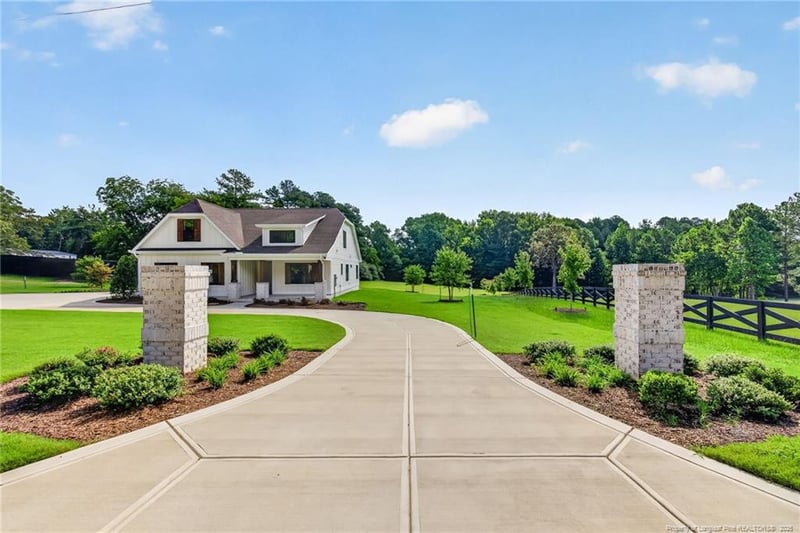 61 Griffin Rd, Lillington, NC 27546