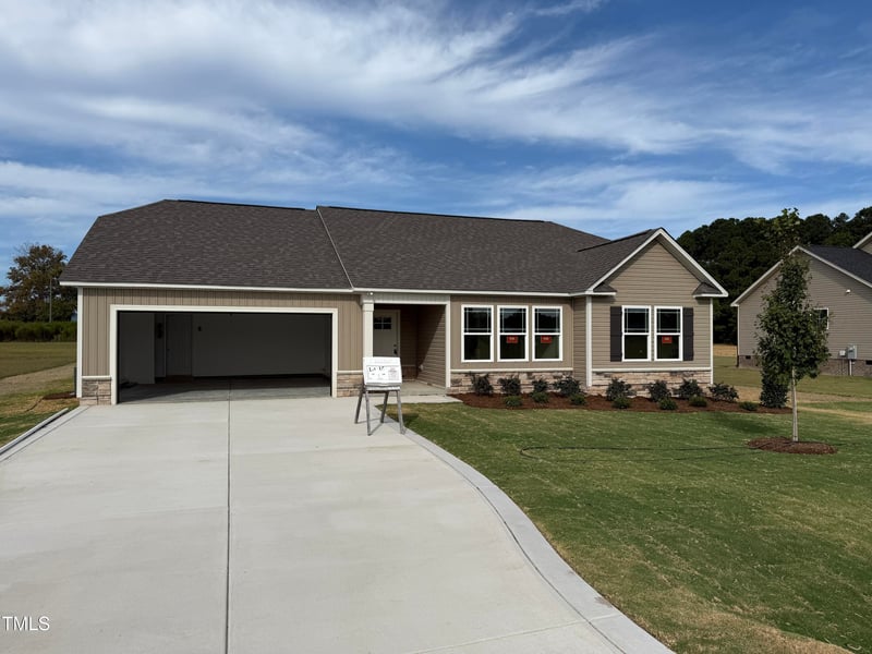 61 Maxwell Farm Ln, Selma, NC 27576