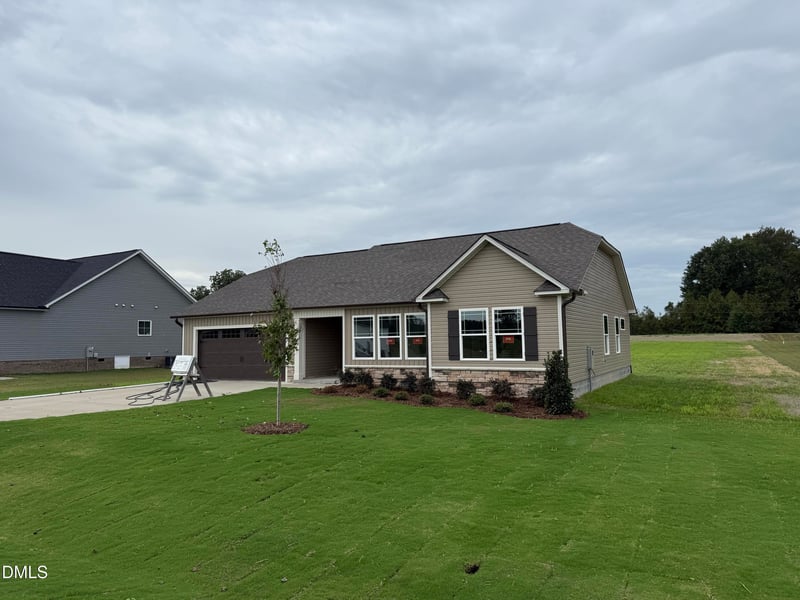 61 Maxwell Farm Ln, Selma, NC 27576