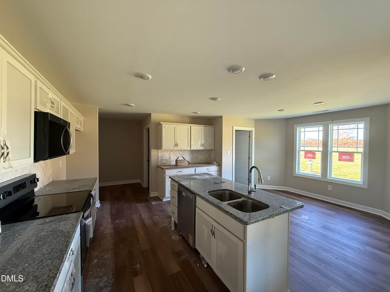 61 Maxwell Farm Ln, Selma, NC 27576