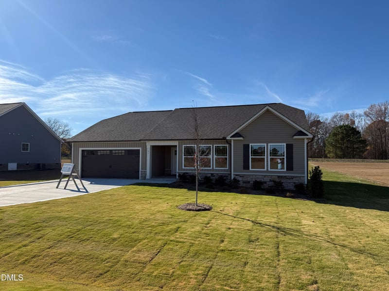 61 Maxwell Farm Ln, Selma, NC 27576