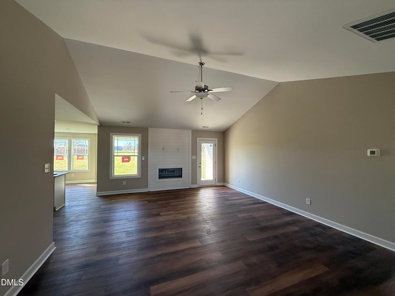 61 Maxwell Farm Ln, Selma, NC 27576