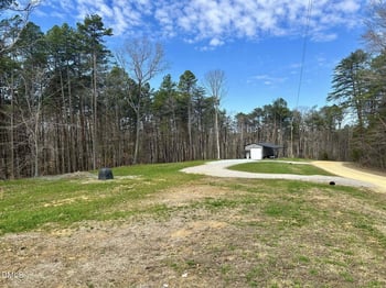 61 Ridgeview Rd, Leasburg, NC 27291