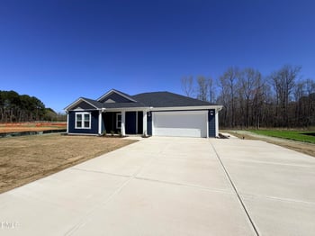 61 Rockhaven Dr, Fuquay Varina, NC 27526