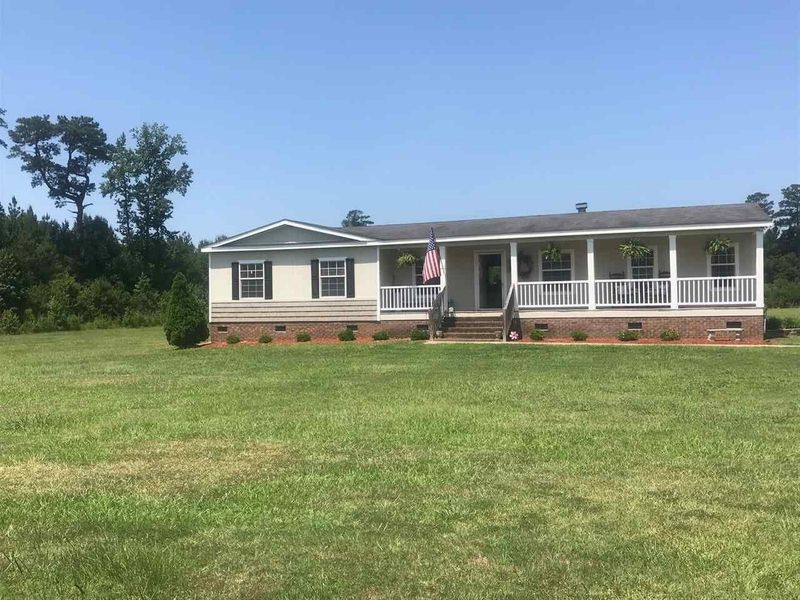 61 Yelverton Grove Rd, Smithfield, NC 27577