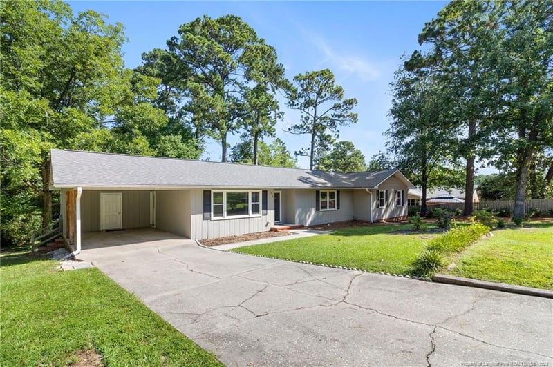 610 Arrowood Rd, Fayetteville, NC 28311