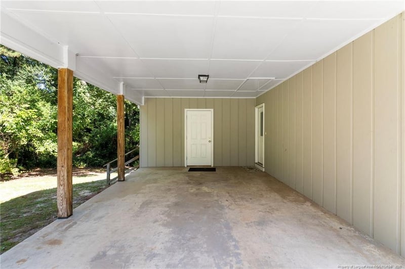 610 Arrowood Rd, Fayetteville, NC 28311