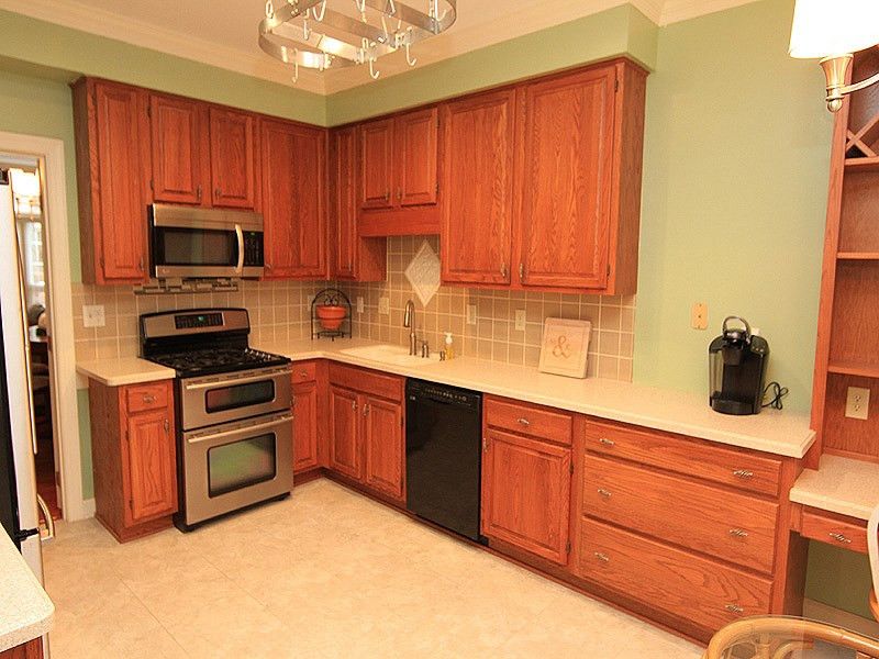 610 Crabberry Ln, Raleigh, NC 27609