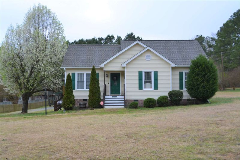 610 Harnett Central Rd, Fuquay Varina, NC 27526