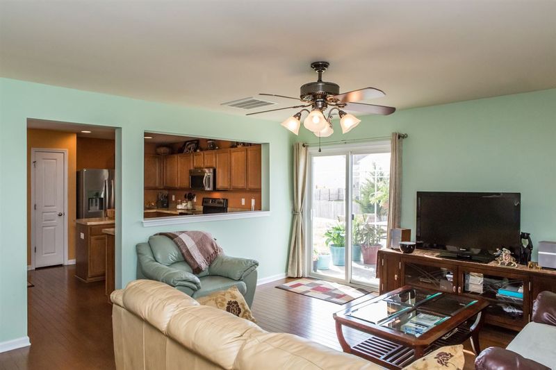 610 Hastings Dr, Mebane, NC 27302