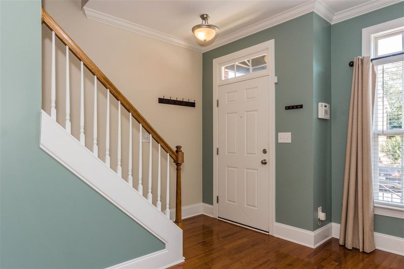 610 Highpark Ln, Raleigh, NC 27608