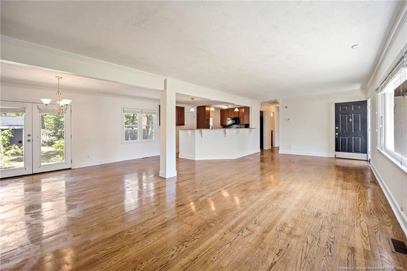 610 Hilliard Dr, Fayetteville, NC 28311