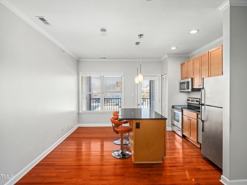 610 Hillsborough St #304, Raleigh, NC 27603