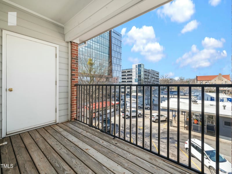610 Hillsborough St #304, Raleigh, NC 27603