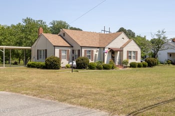 610 Lincoln St, Benson, NC 27504