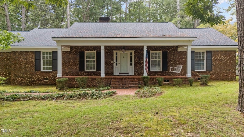 610 Maynard Lake Rd, Erwin, NC 28339