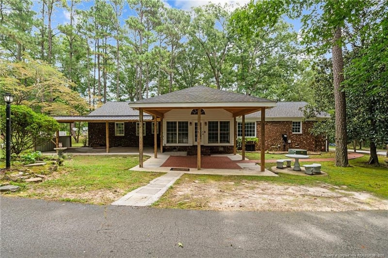 610 Maynard Lake Rd, Erwin, NC 28339