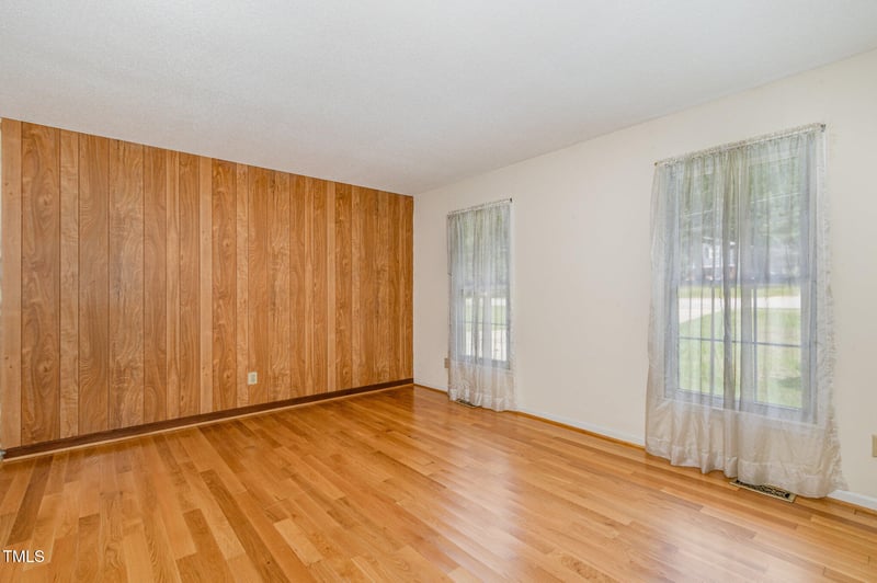 610 Maynard Rd, Cary, NC 27511