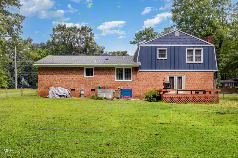 610 Maynard Rd, Cary, NC 27511