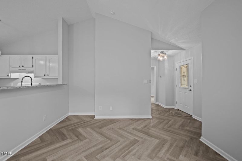 610 Merlin Ct, Burlington, NC 27215