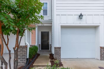 610 Metro Station, Apex, NC 27502