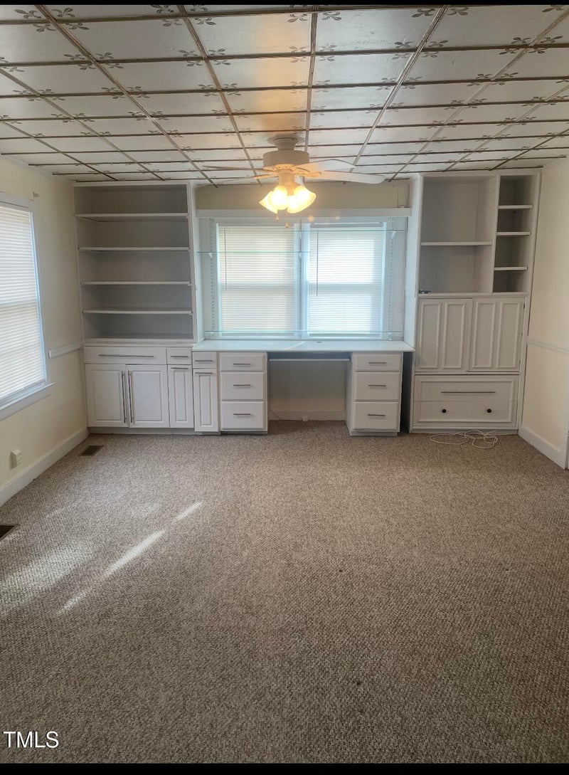 610 W Old Rd, Lillington, NC 27546