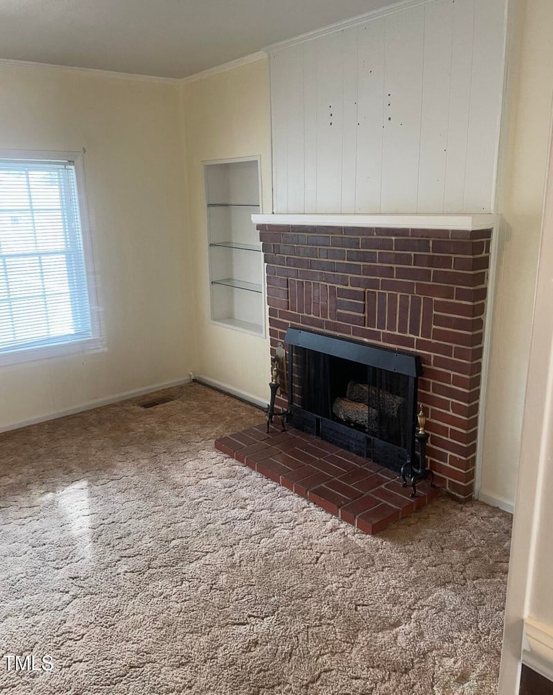 610 W Old Rd, Lillington, NC 27546