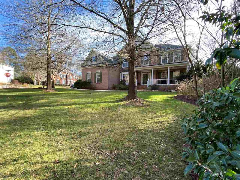 610 Panthers Run Dr, Durham, NC 27713