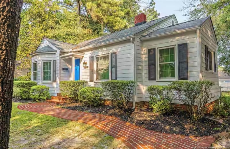 610 Pearl St, Fayetteville, NC 28303