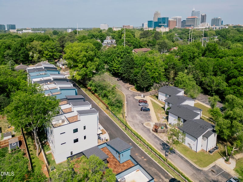 610 Rocky Knob Ct, Raleigh, NC 27610