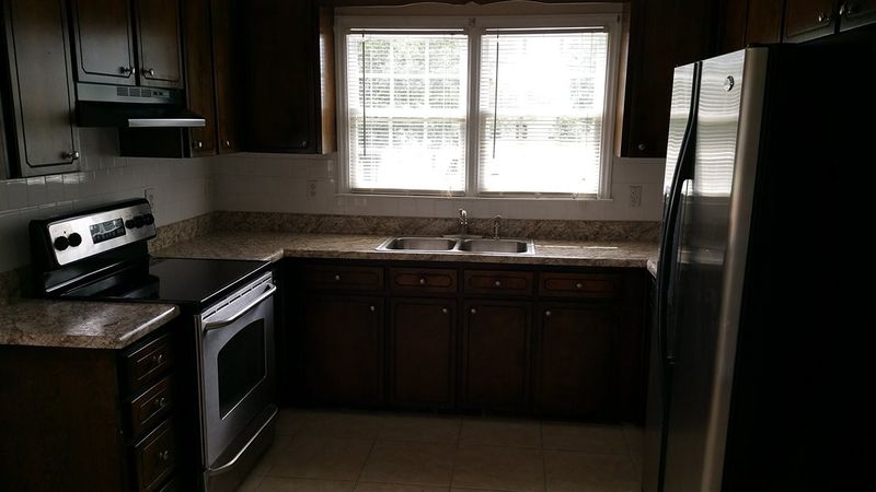 610 W Stallings St, Clayton, NC 27520
