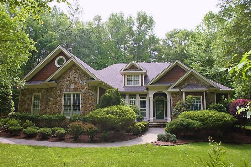 6100 Crupper Ct, Raleigh, NC 27613