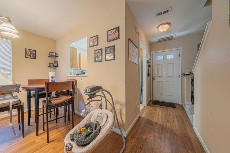 6100 Osprey Cove Dr, Raleigh, NC 27604