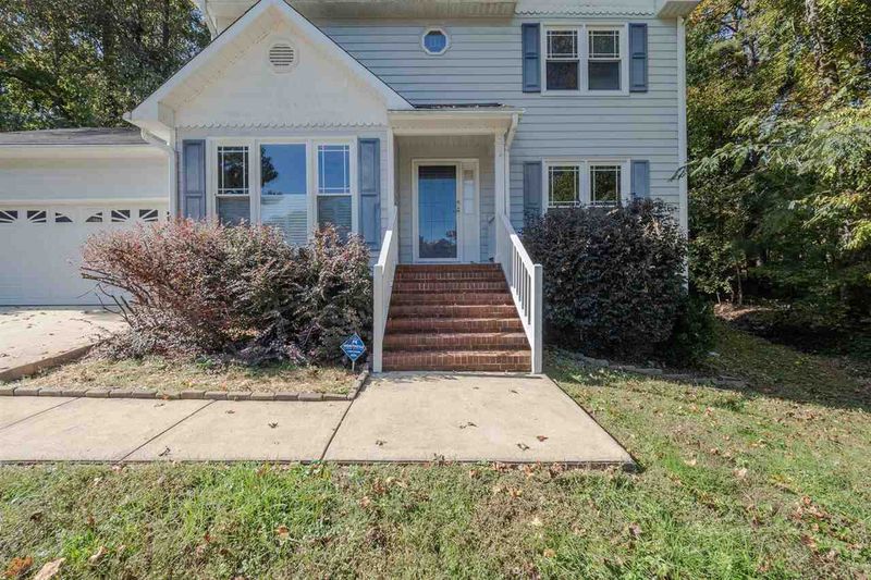6100 Steeds Run Dr, Raleigh, NC 27616