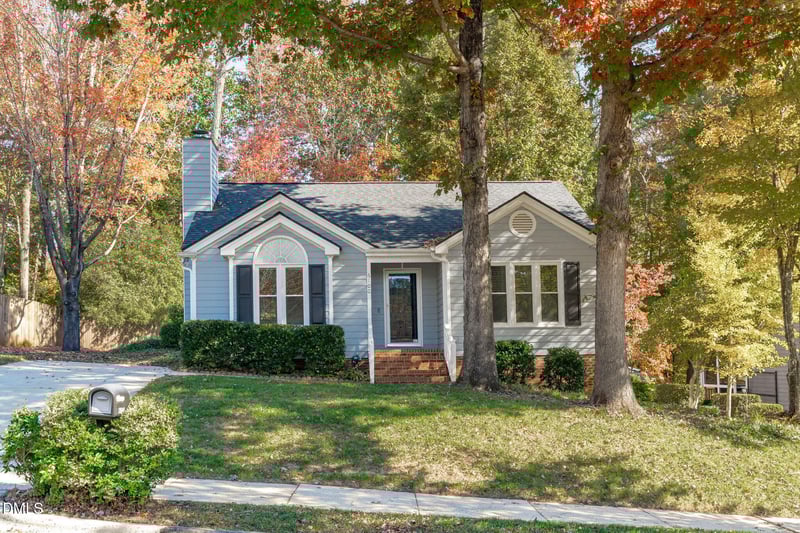 6100 Westborough Dr, Raleigh, NC 27612