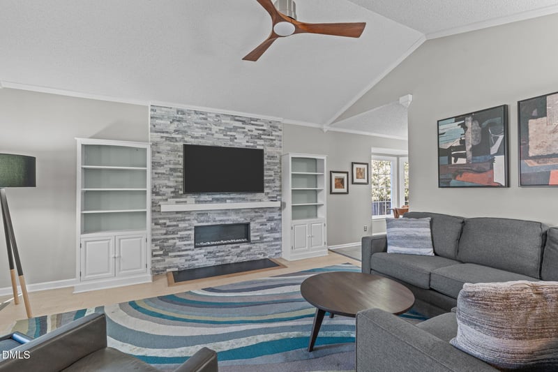 6100 Westborough Dr, Raleigh, NC 27612