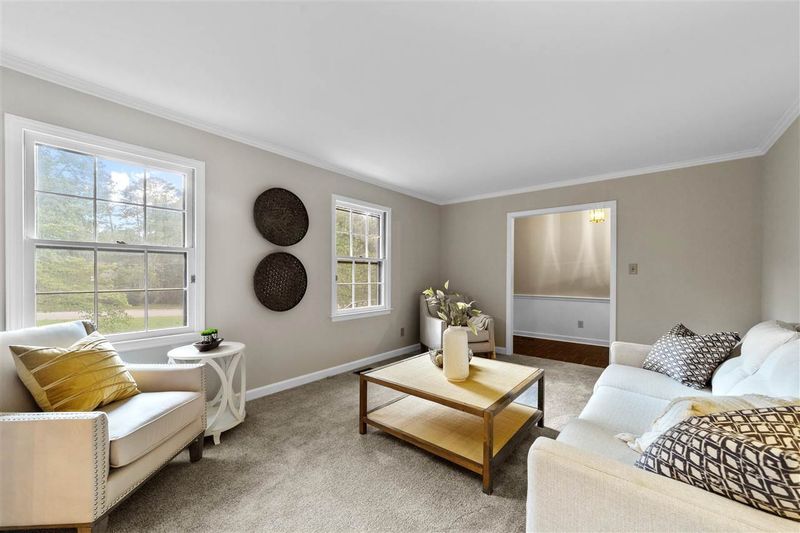 6100 Winthrop Dr, Raleigh, NC 27613