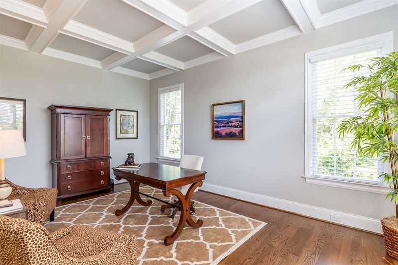 6101 Charleycote Dr, Raleigh, NC 27614